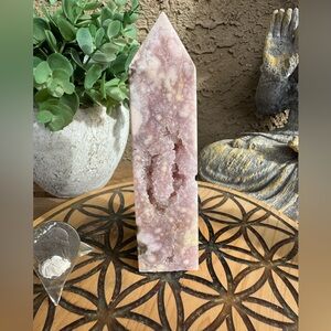 Pink ameCrystal Tower